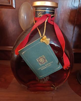 bottiglie di liquori vintage 