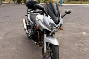 Kawasaki ZR7S 750