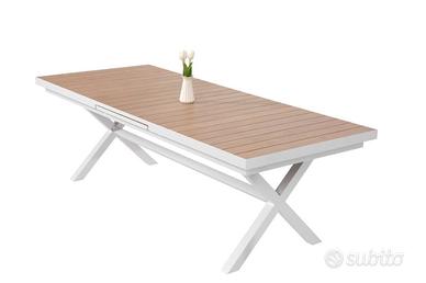 Tavolo giardino allungabile fino a 3 metri.