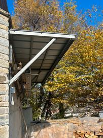 Tettoia in ferro e lamiera