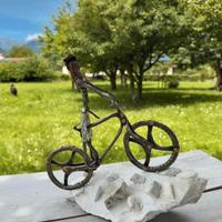 Operetta ferro battuto ciclista