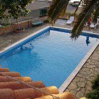 Villetta panoramica con piscina