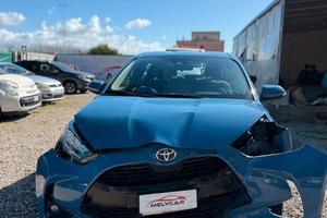 Toyota Yaris 1.5 Hybrid 5 porte Lounge Sinistrata 