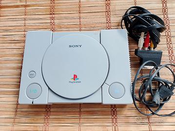 PlayStation 1 completa di cavi