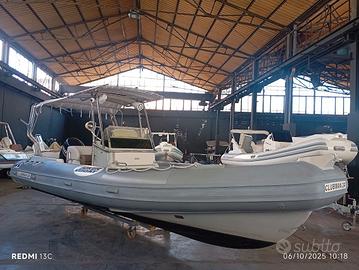 JOKER BOAT CLUBMAN 24 -MOTORE SUZUKI 200 CV
