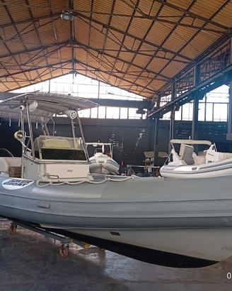JOKER BOAT CLUBMAN 24 -MOTORE SUZUKI 200 CV