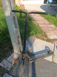 Monopattino freestyle Madd Gear