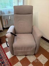 Poltrona reclinabile automatica