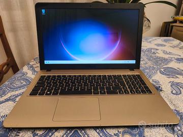 Portatile Asus 15.6"