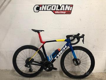 TREK Madone 8 SLR 9 Team Replica