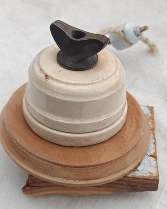 Interruttore in ceramica vintage 