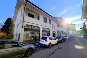 Negozio Inveruno [Cod. rif 3298434VCG]