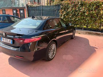 Alfa Romeo Giuia 2.2