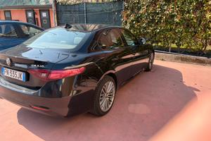 Alfa Romeo Giuia 2.2