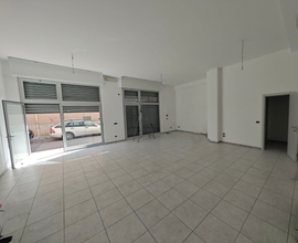 Locale 85 mq - Conversano