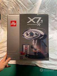 Illy Iperespresso X 7.1 usata pochissimo