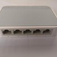 Switch 5 porte 10/100 Mbps