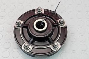 MOZZO POSTERIORE SUZUKI GSXR 750 2006 2007 GSX R 6