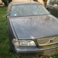 volvo v 70 tdi per ricambi