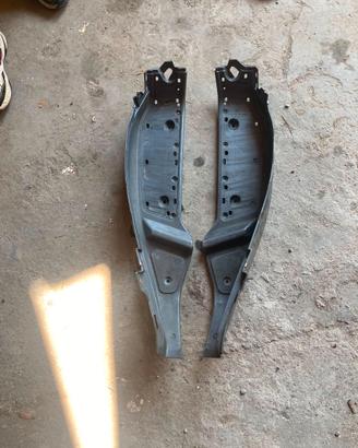 PEDANA POGGIA PIEDI DX E SX A 20€ L'UNO