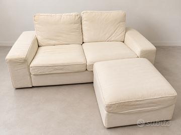 Divano 2 posti Ikea modello Kivik + Pouf