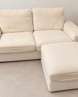 Divano 2 posti Ikea modello Kivik + Pouf