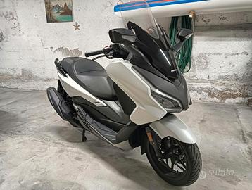 Honda Forza 350 – Pari al nuovo ancora in garanzia