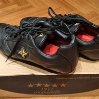 scarpe da calcio artigianali in pelle