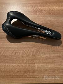 Selle Italia SLR Superflow Titanio