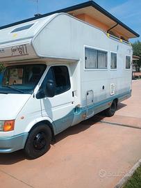 Camper ford rimor 677
