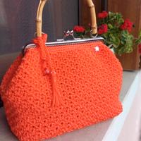 Borsa arancione ad uncinetto 