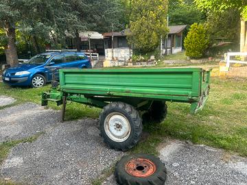 Rimorchio trazionato