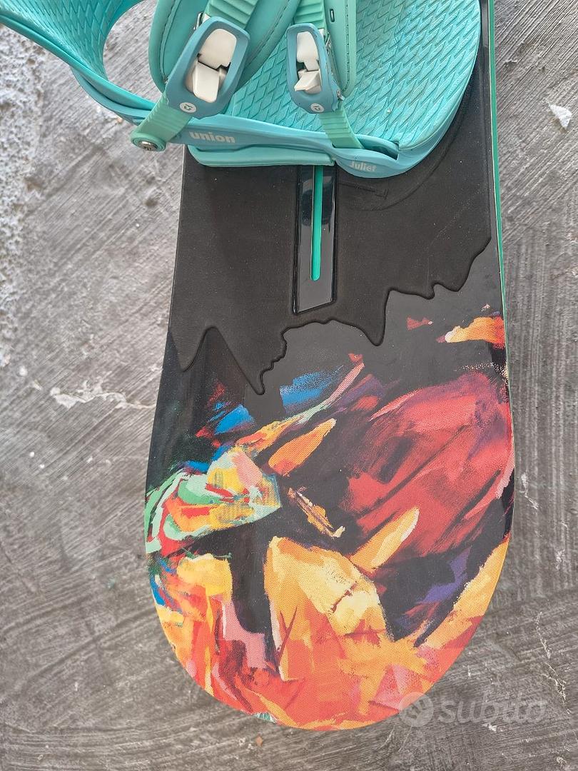 Burton Socialite 138 Snowboard + Attacchi Union S - Sports In