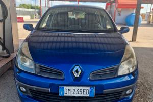 Renault Clio III serie 1.5 cc , 105 cv , 6 marce
