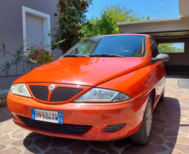 Lancia Y Elefantino Blu 2001