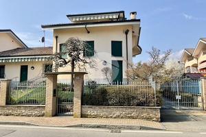 VILLA SINGOLA A LEINÌ