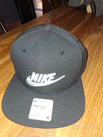 cappello nike