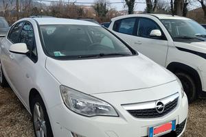 Astra 1.4 Turbo 140cv GPL/UNICO PROPRIETARIO 