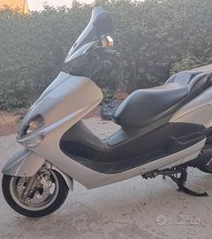 Yamaha Majesty 125 2004