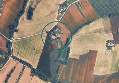 Immobile in asta di 240 m² con 5 locali a Macerata