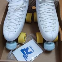 Pattini per pattinaggio artistico num 38