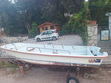 Barca Dory boston Whaler 13