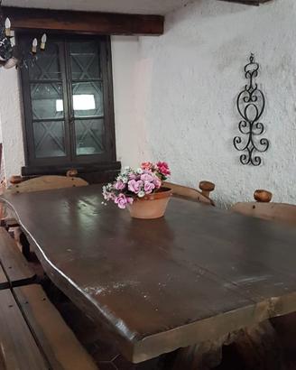 Tavolo legno massello con panche