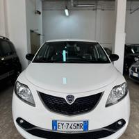 Lancia Ypsilon 1.2 69 CV 5 porte Platinum