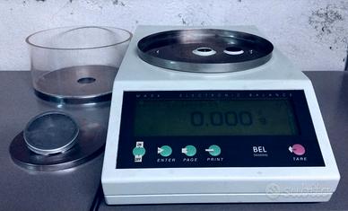 Bilancia elettronica di precisione 