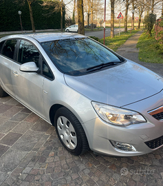 Opel Astra 65000km automatica