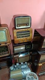 Intera collezione di radio d’epoca