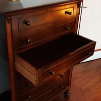 Settimanale con 7 cassetti in legno