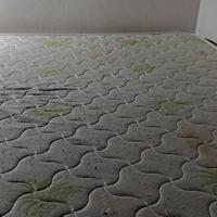 materasso matrimoniale a molle con 4 cuscini 