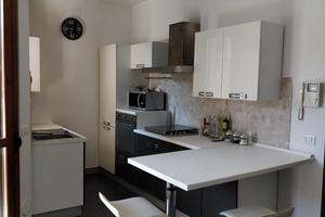 Bilocale Via Parri (con Box + terrazzo loggiato)